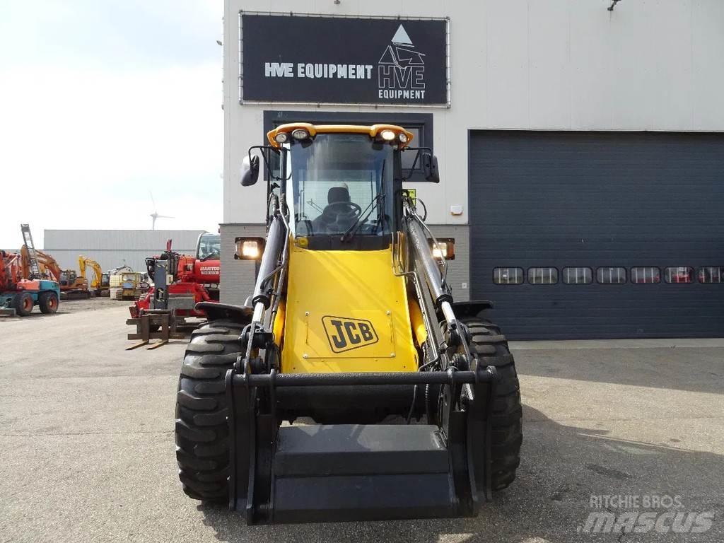 JCB 416 Kolesové nakladače