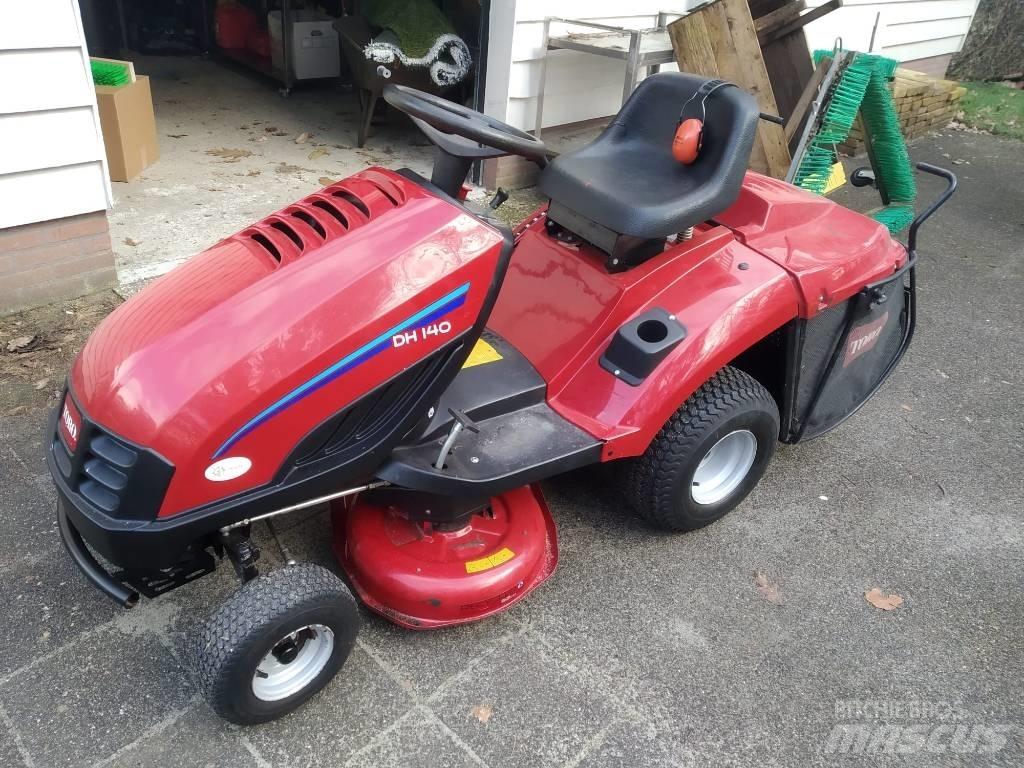 Toro zitmaaier DH140 Samochodné kosačky