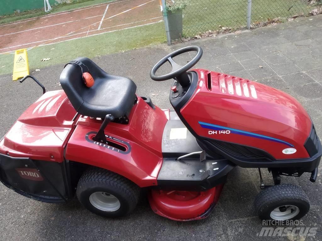 Toro zitmaaier DH140 Samochodné kosačky