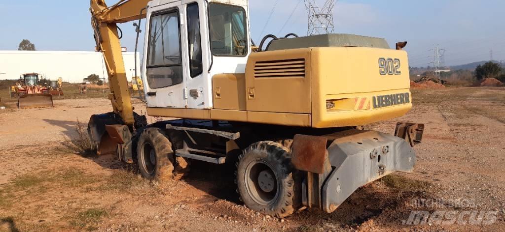 Liebherr A 902 Kolesové rýpadlá