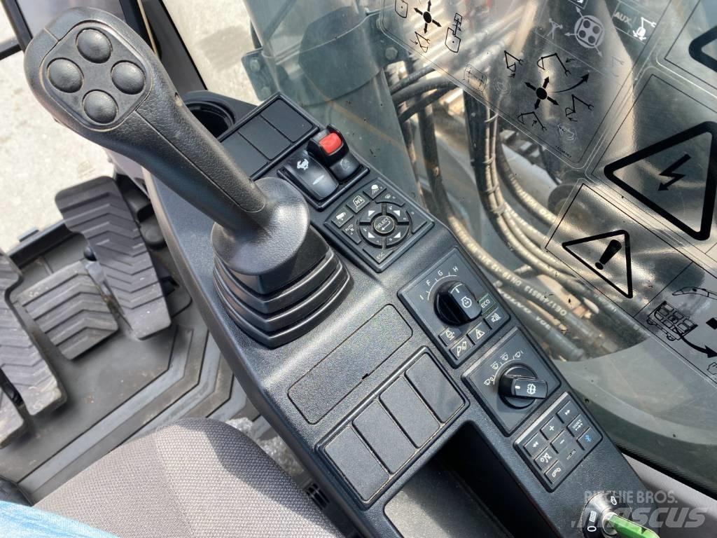 Volvo EC200 ENL Pásové rýpadlá