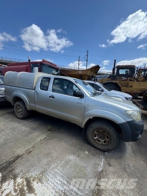 Toyota Hilux Nakladacia/sklápacia bočnica