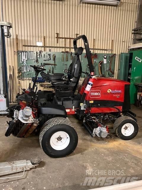 Toro Reelmaster 5010 Kosačky fervejí