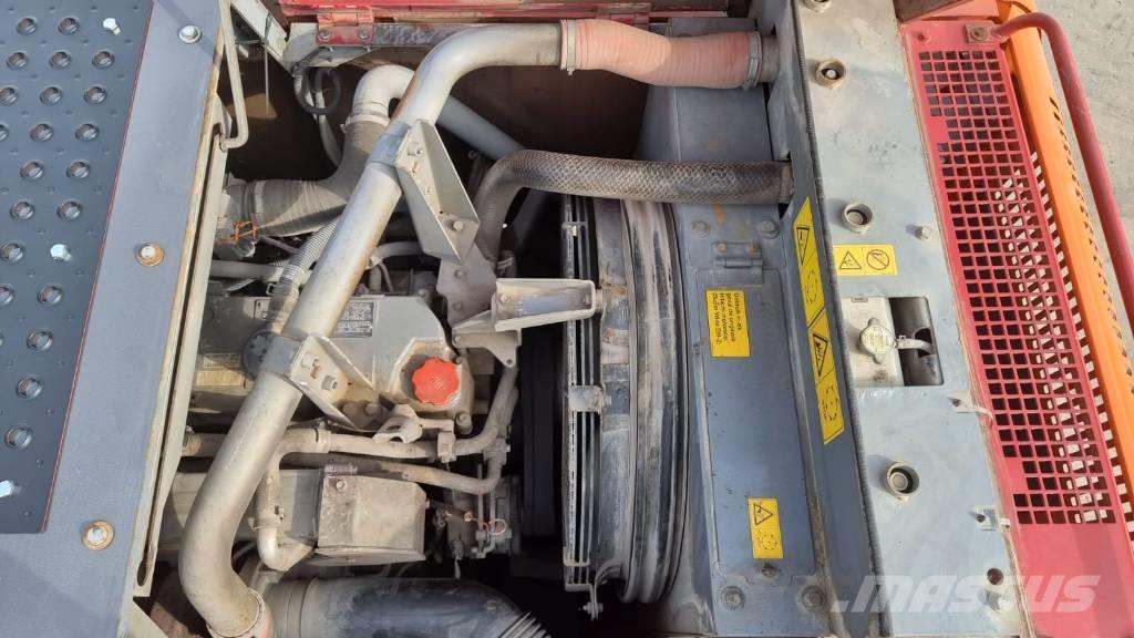 Hitachi ZX 350 LC-5B Pásové rýpadlá