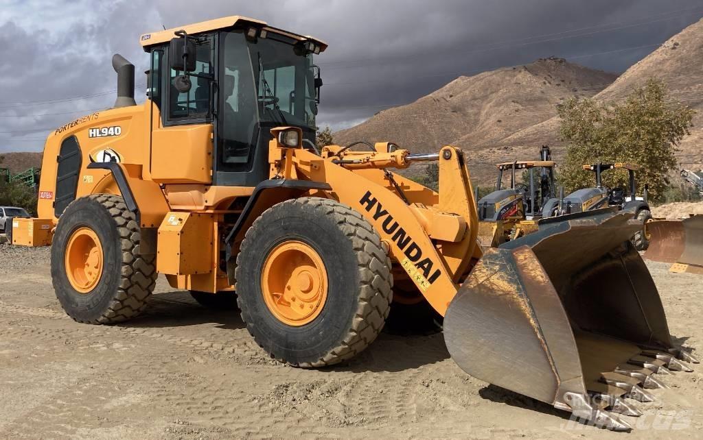 Hyundai HL940 Kolesové nakladače