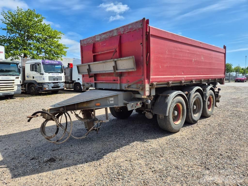 Nopa 3 axle tipper Vyklápacie prívesy