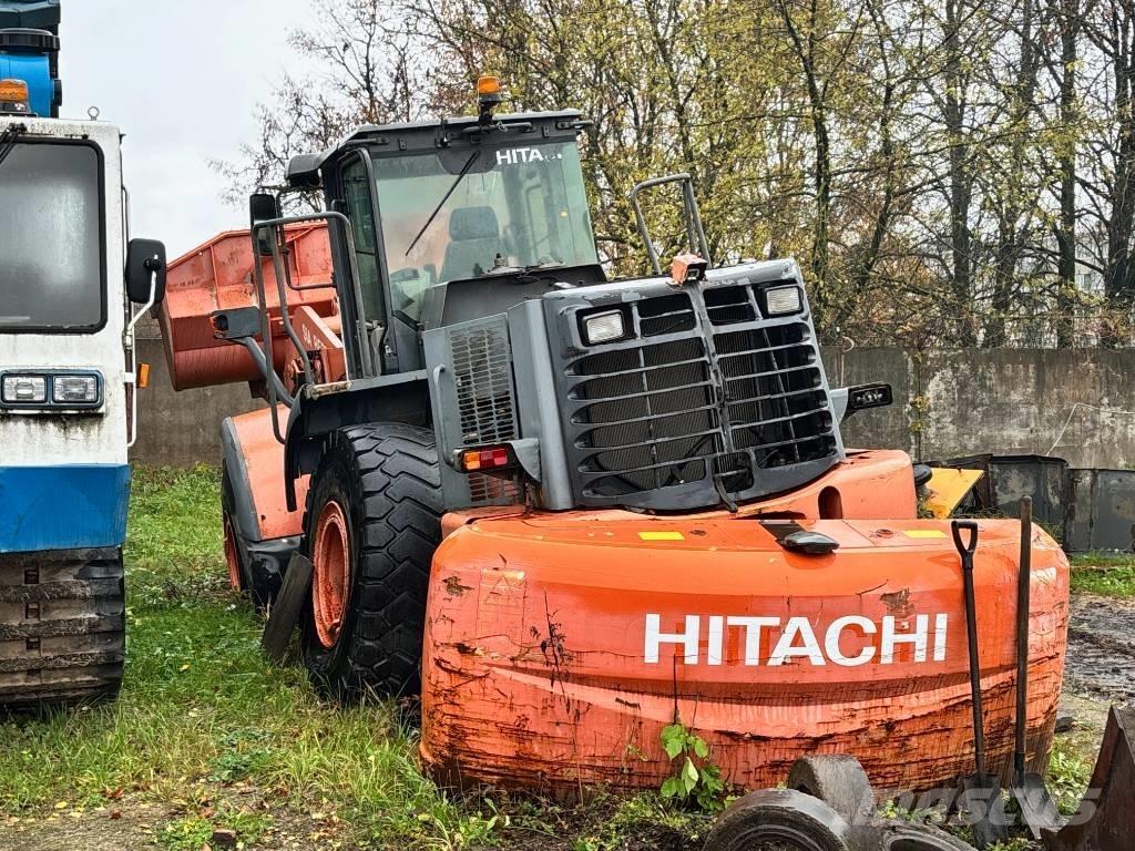Hitachi ZW 250 Kolesové nakladače