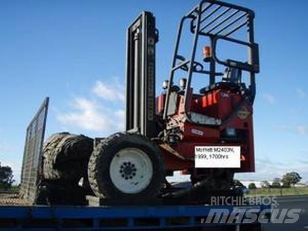 Moffett M2403N Terénne vysokozdvižné vozíky