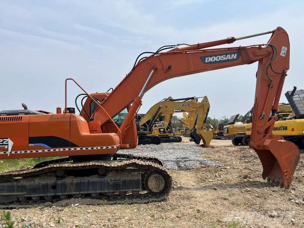Doosan DH225 Pásové rýpadlá