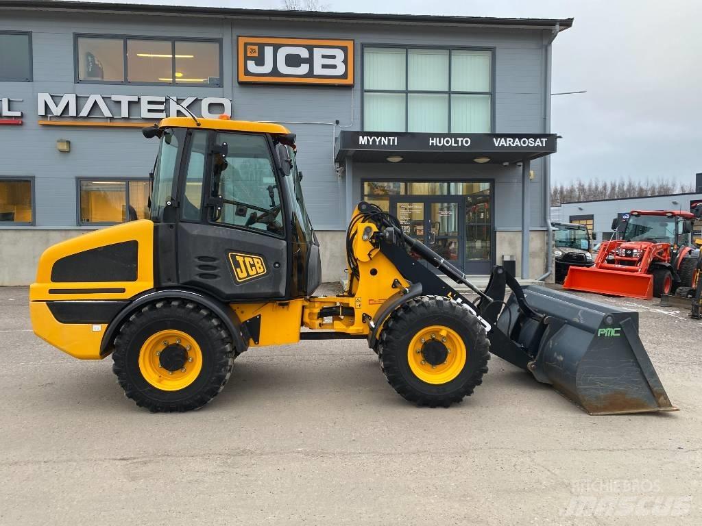 JCB 407 T4 Kolesové nakladače