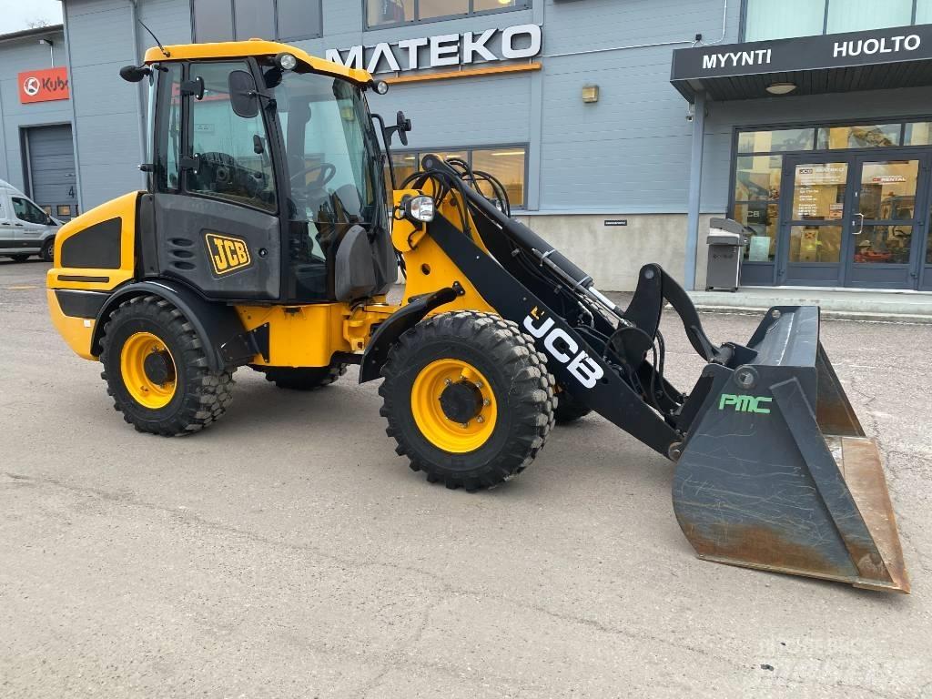 JCB 407 T4 Kolesové nakladače