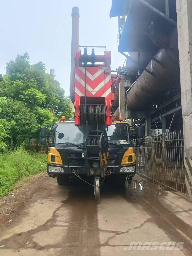 Sany SAC2600C8 Univerzálne terénne žeriavy