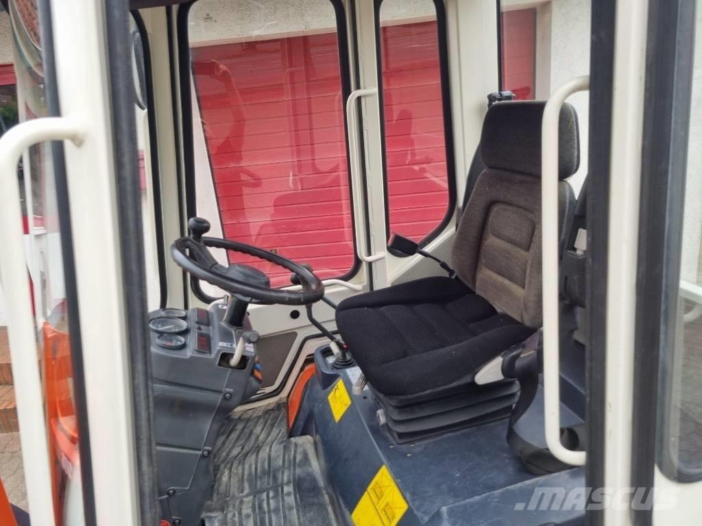 Kubota R 520 N Kolesové nakladače