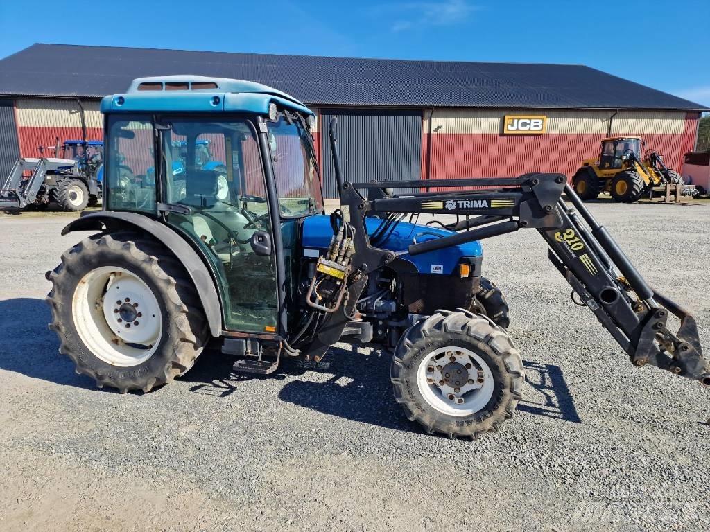 New Holland TN65F Traktory