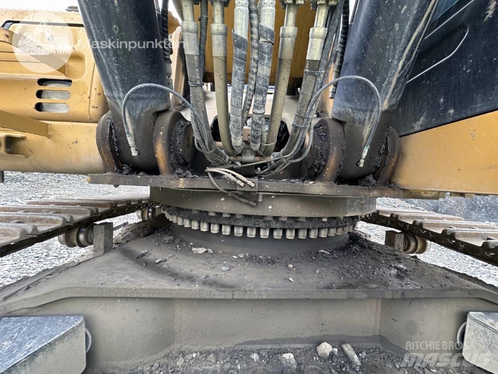 CAT 352 F Pásové rýpadlá