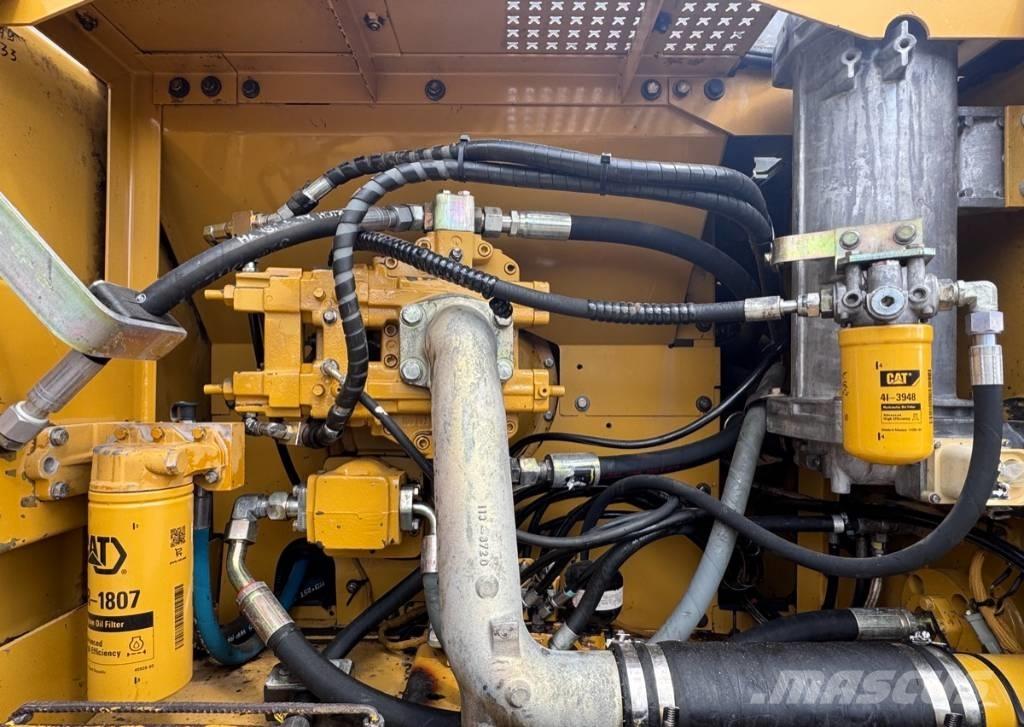CAT 325 B LN Pásové rýpadlá