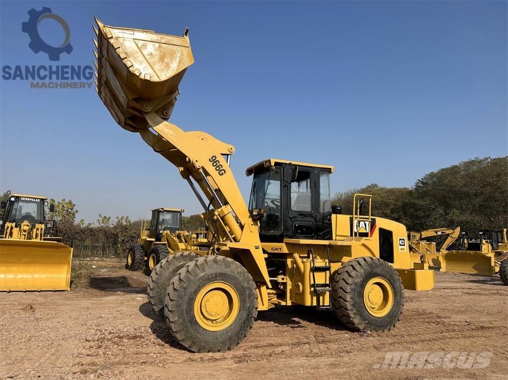 CAT 966 G Kolesové nakladače