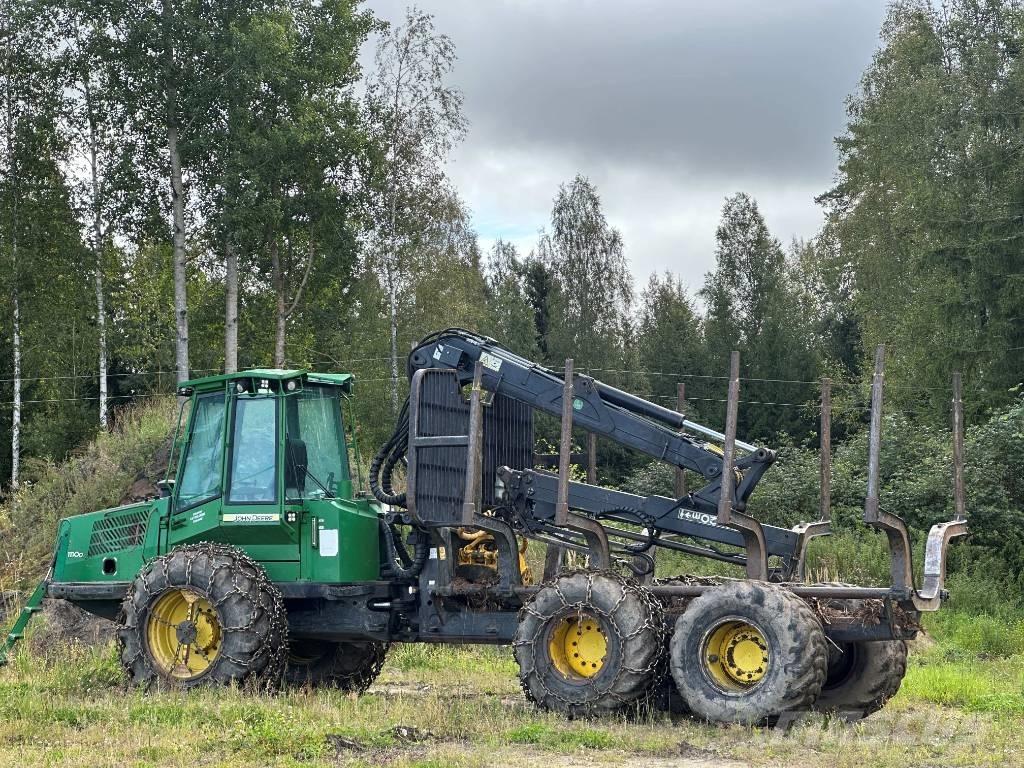 John Deere 1110 D Lesné traktory