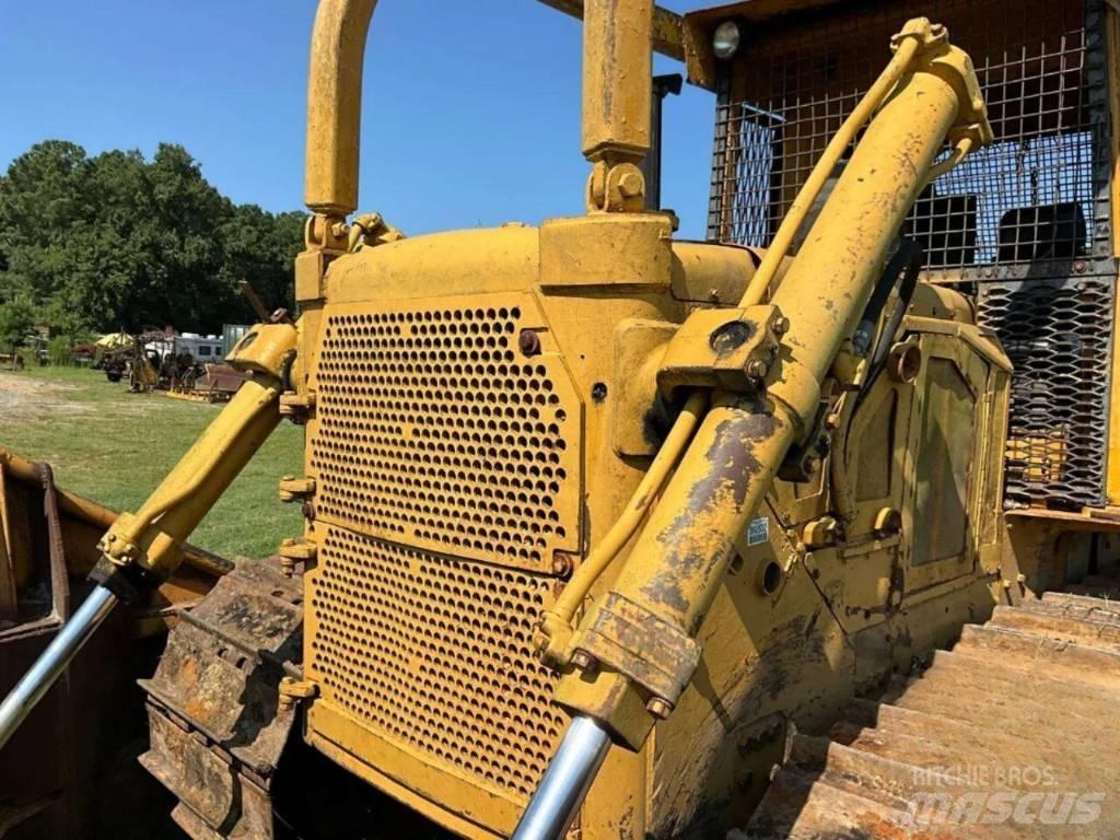 CAT D 7 G Pásové dozéry