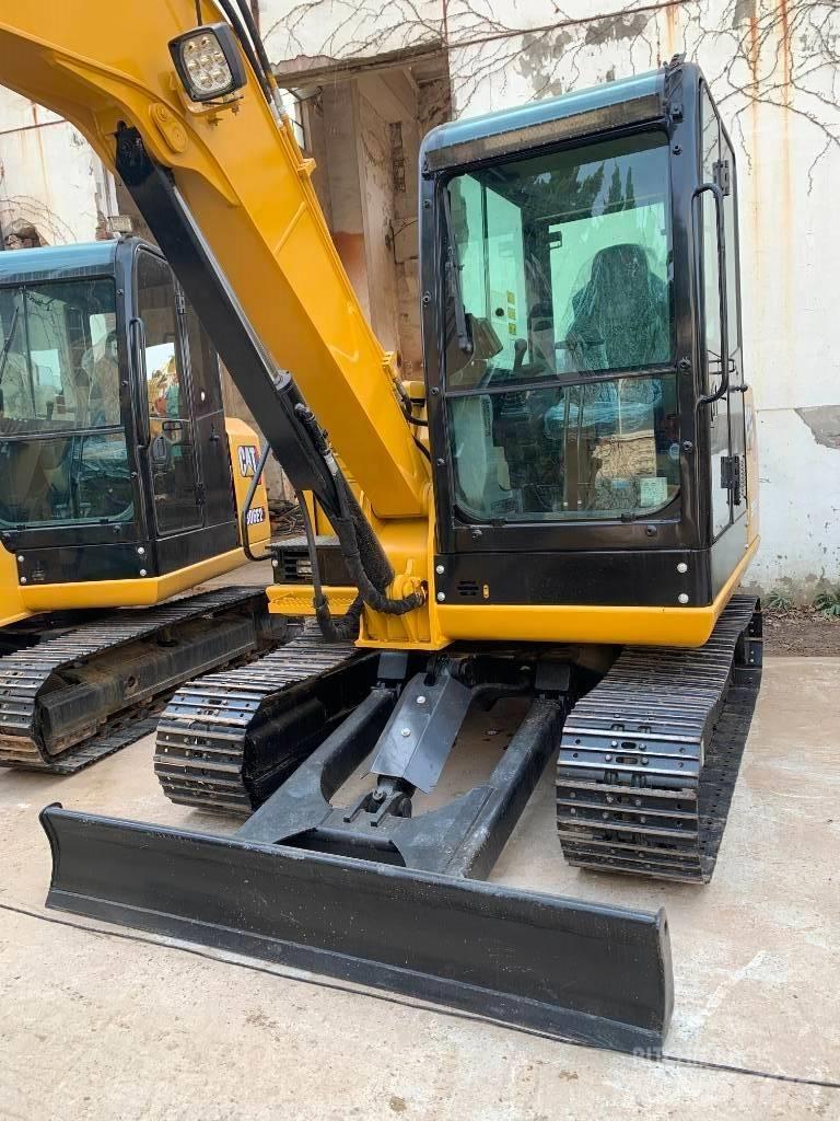CAT 305.5E2 Pásové rýpadlá