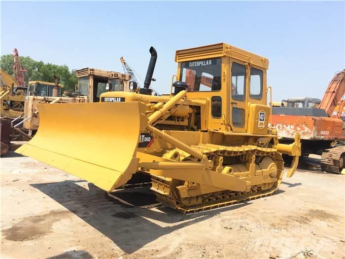 CAT D 6 D Pásové dozéry