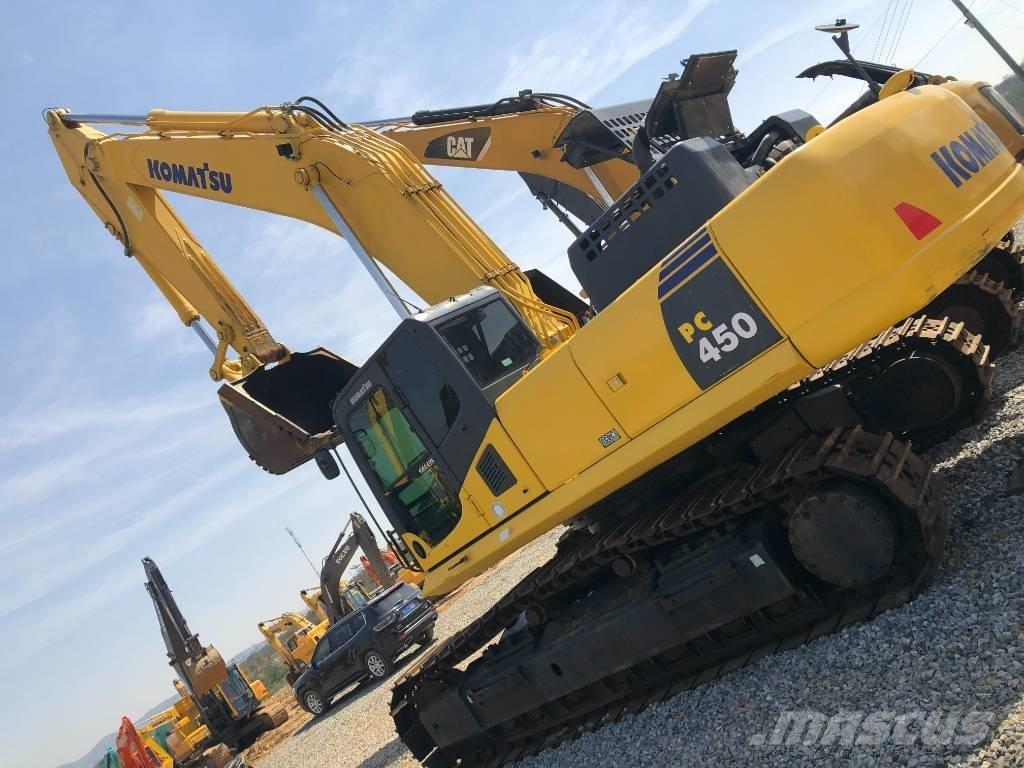 Komatsu 450 Pásové rýpadlá