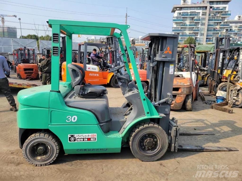 Mitsubishi FD30 Dieselové vozíky