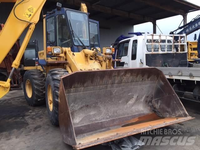Komatsu WA150-1 Kolesové nakladače