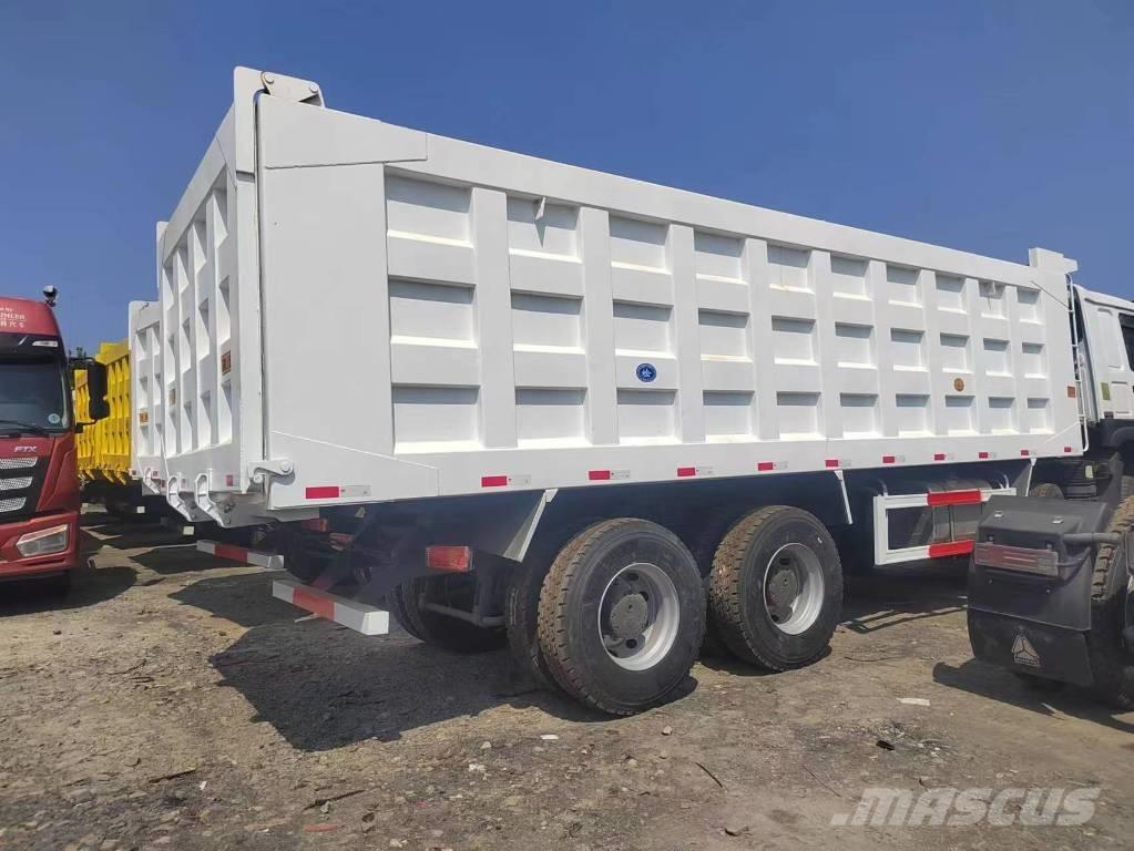 Howo 371 8x4 Sklápače