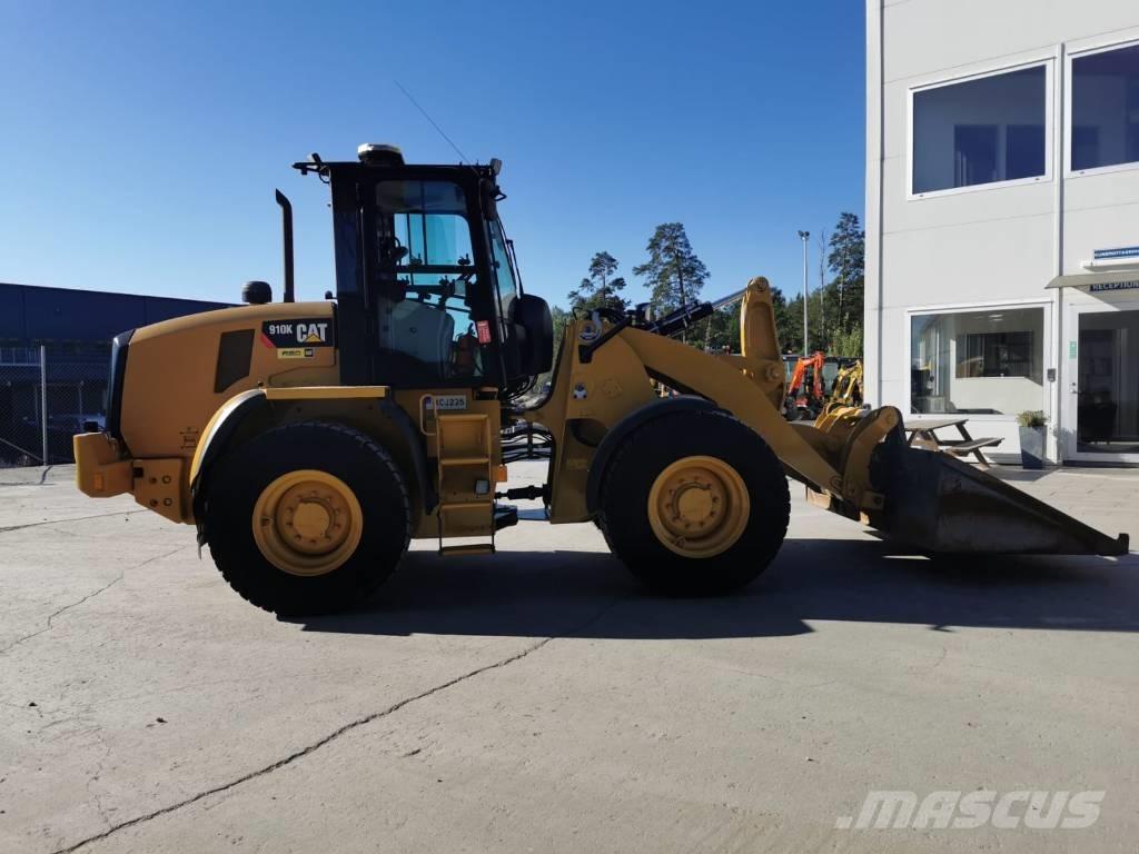 CAT 910 K Kolesové nakladače