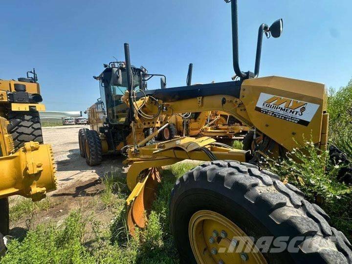 CAT 140 M 2 Grejdery
