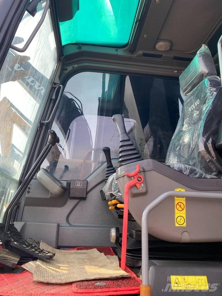 Volvo EC 290D Pásové rýpadlá