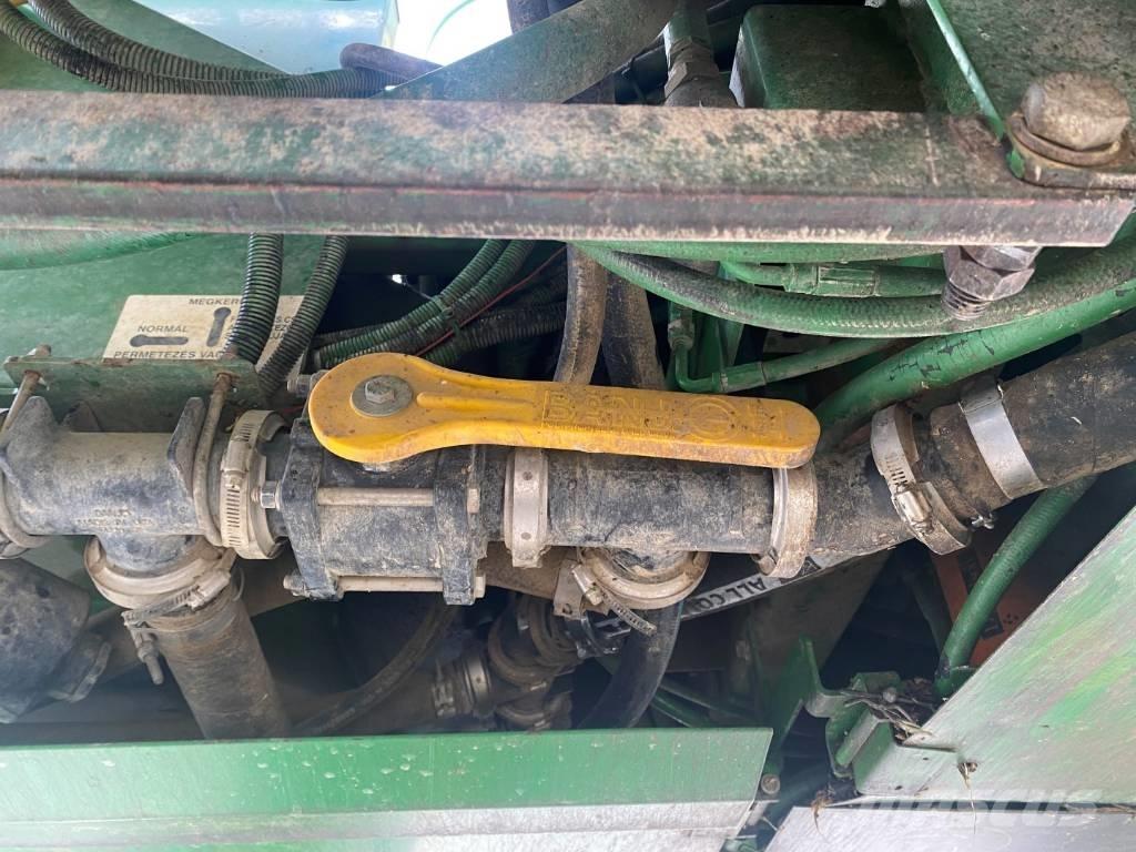 John Deere 4720 Samohybné postrekovače