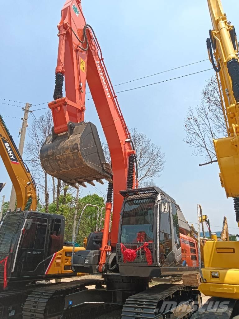 Hitachi ZX 240 Pásové rýpadlá