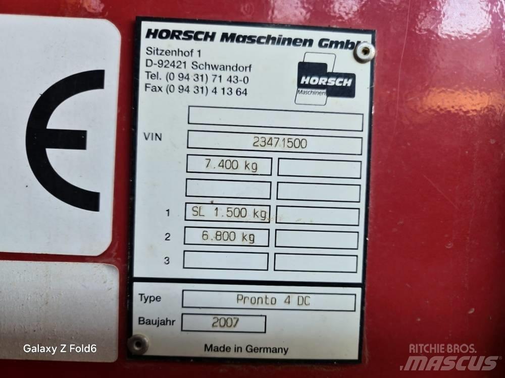 Horsch Pronto 4 DC Kombinované sejačky