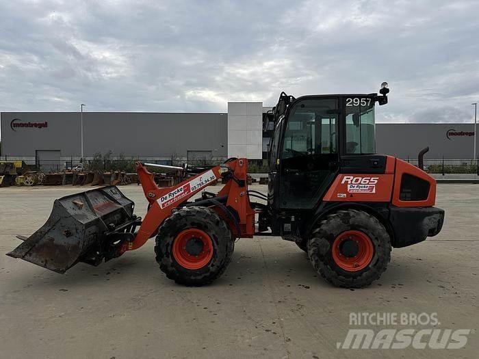 Kubota R065W Kolesové nakladače