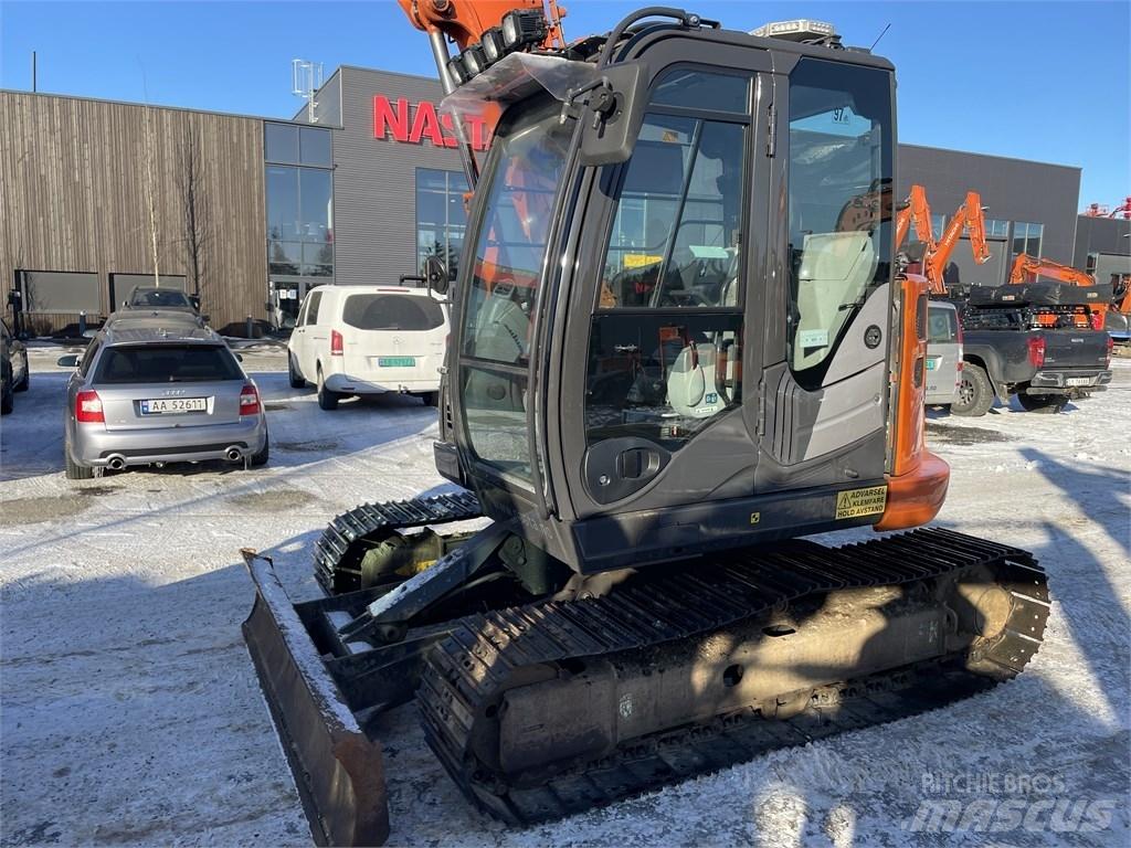Hitachi ZX 85 US-5 A Midi rýpadlá 7 t - 12 t