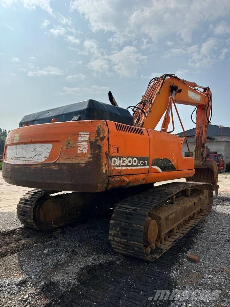Doosan DH300 Pásové rýpadlá
