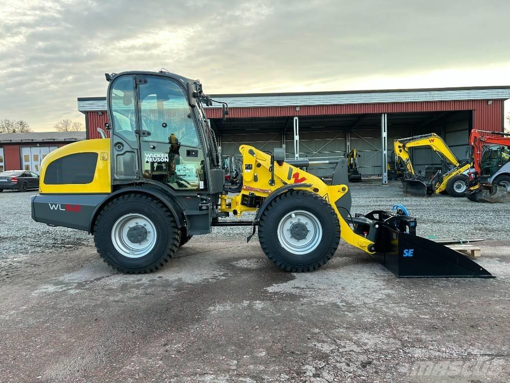 Wacker Neuson WL52 Kolesové nakladače