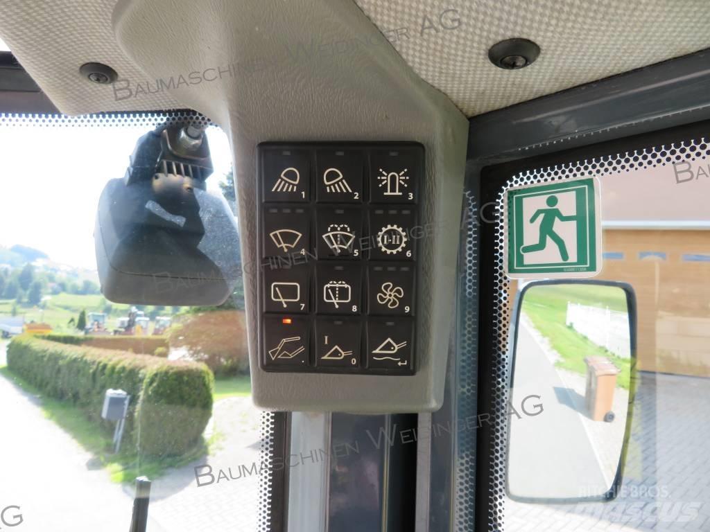 Yanmar V 80 Kolesové nakladače