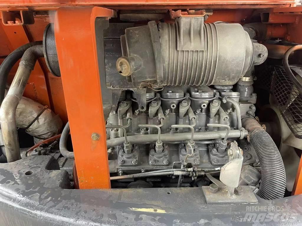 Hitachi 55 Mini rýpadlá < 7t