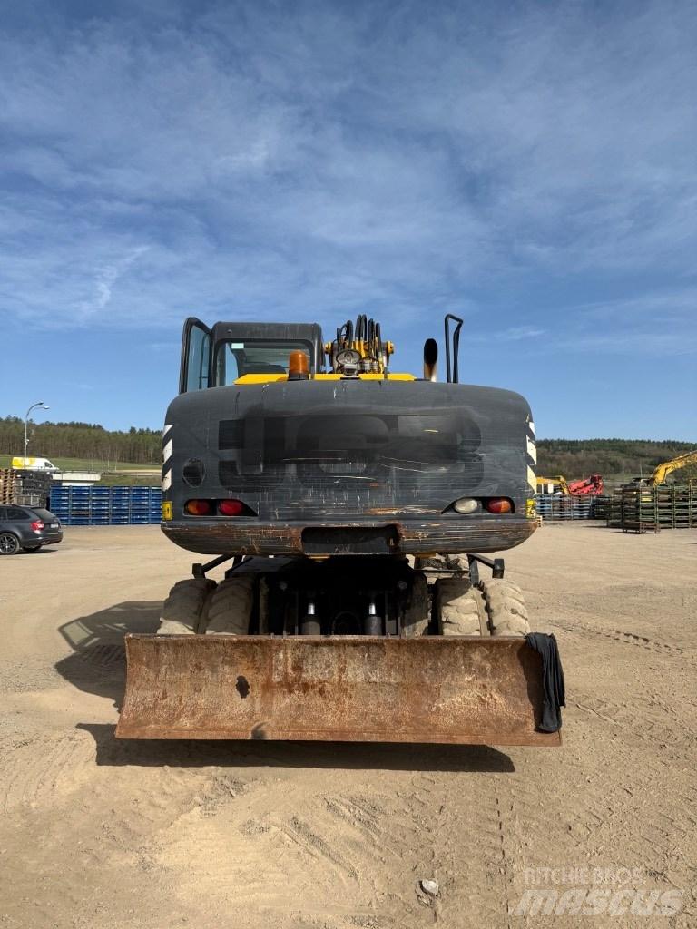 JCB JS 145 W Kolesové rýpadlá
