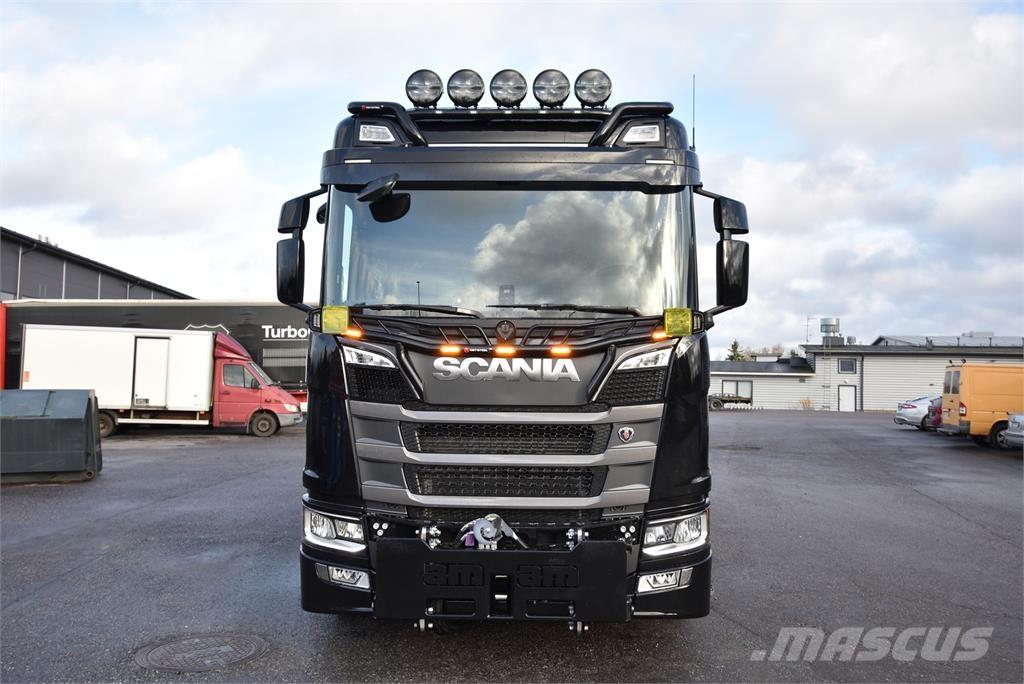 Scania R590 8X4 Hákový nosič kontajnerov