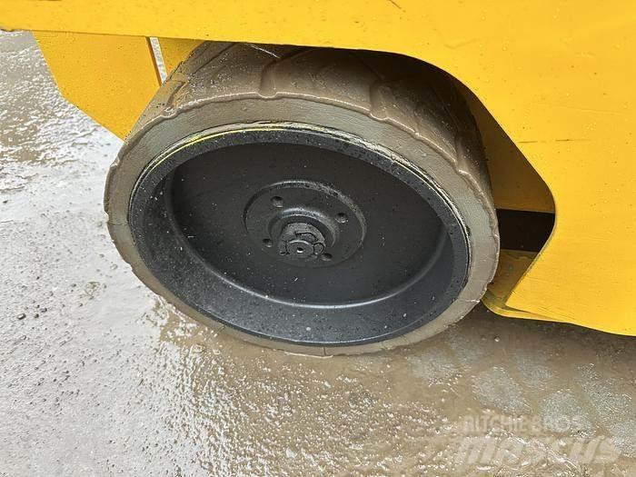 JCB S2632E Nožnicové zdvíhacie plošiny