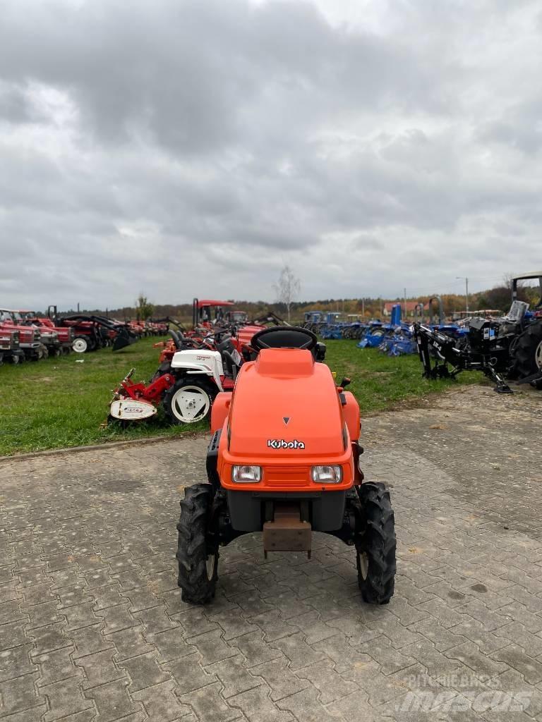 Kubota Aste A30 Kompaktné traktory