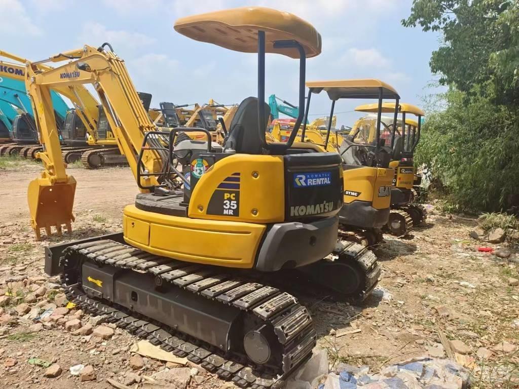 Komatsu PC35 Pásové rýpadlá