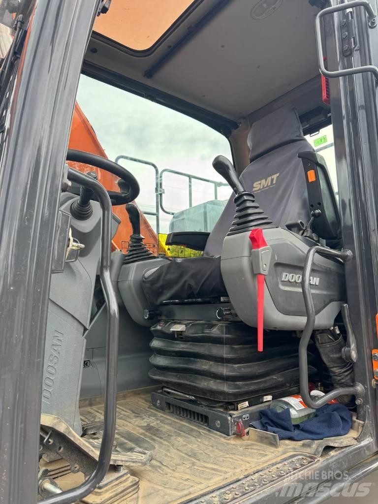Doosan DX165WR-7 Kolesové rýpadlá