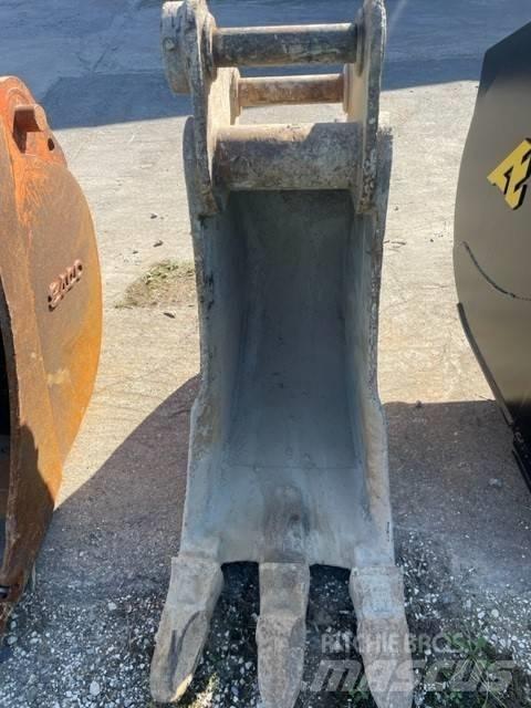 Doosan DX255LC-5 Pásové rýpadlá