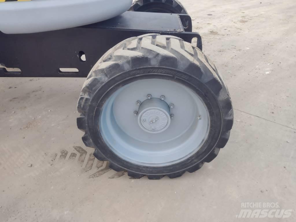 Genie Z 45/25 RT Kĺbové plošiny