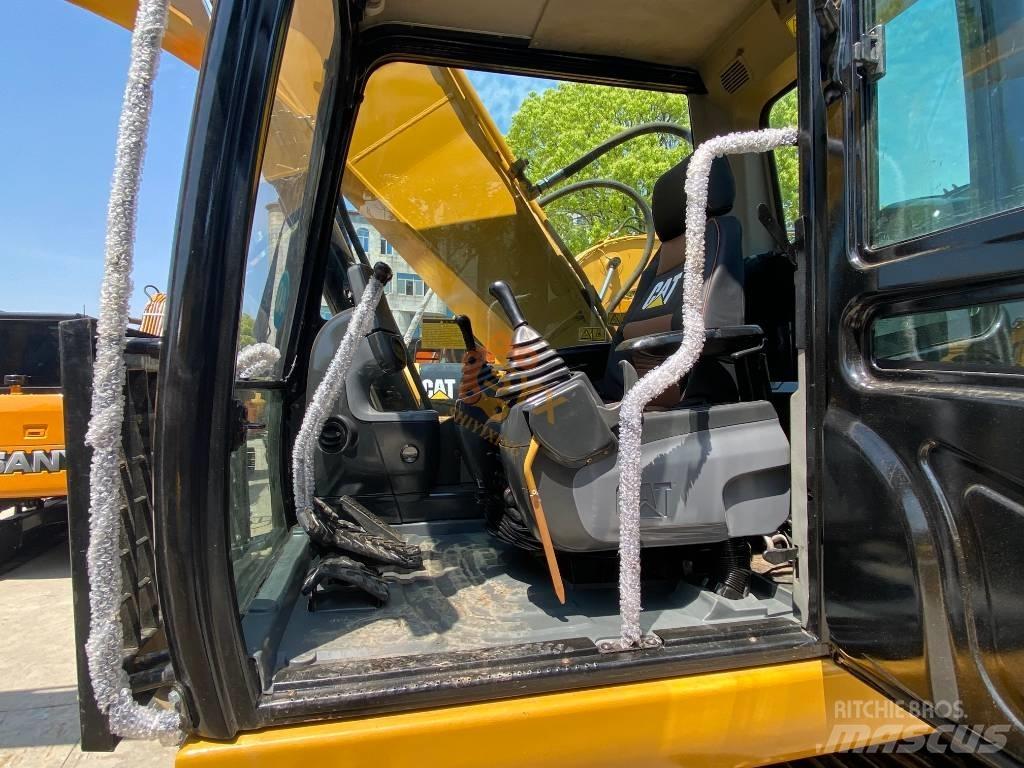 CAT 320 D Pásové rýpadlá